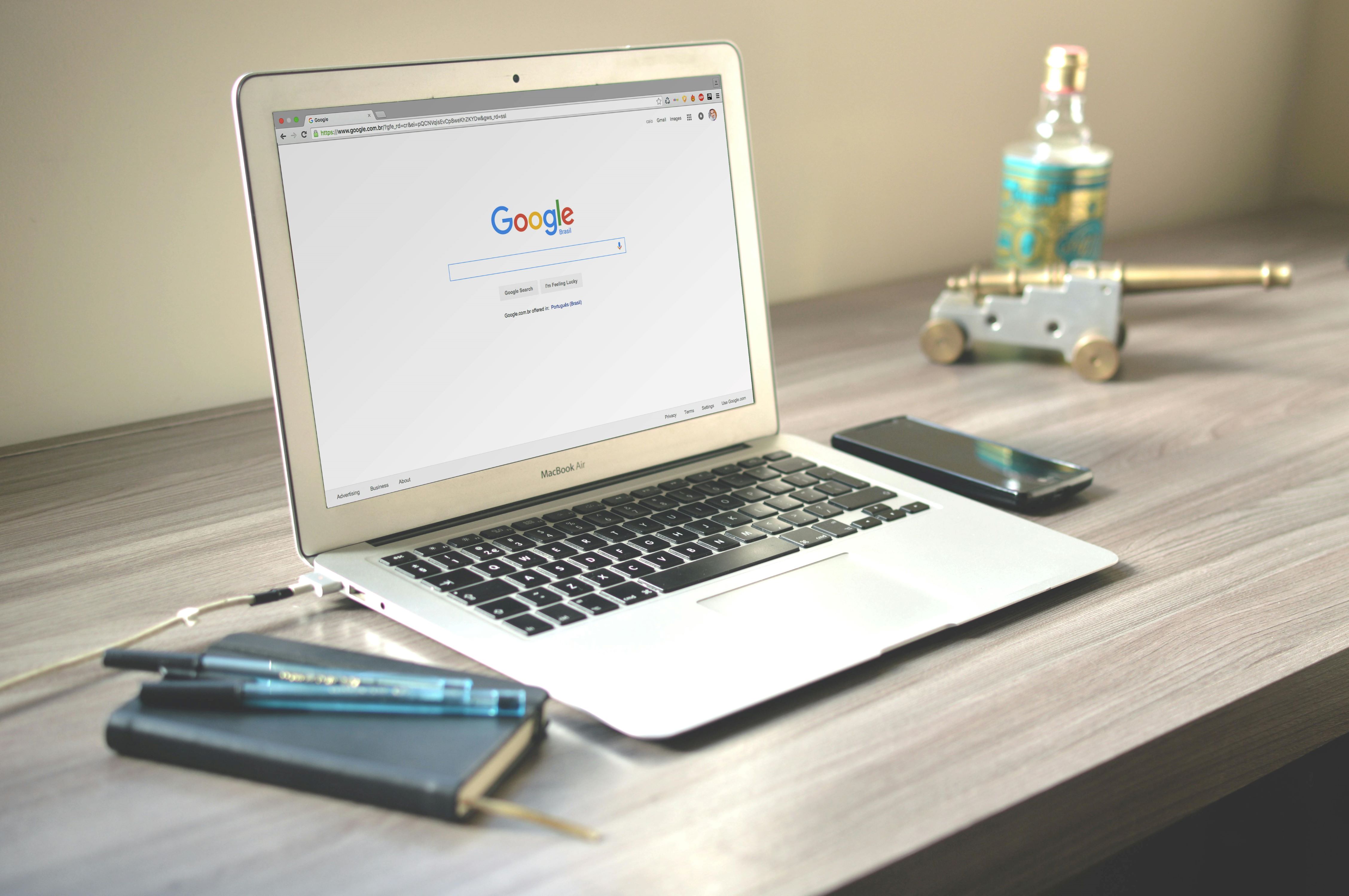laptop image on a desk